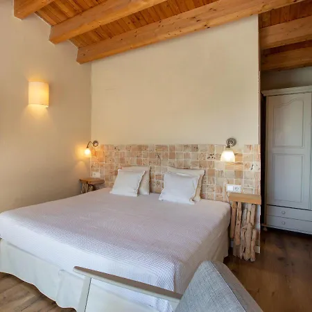 El Cau De Country house