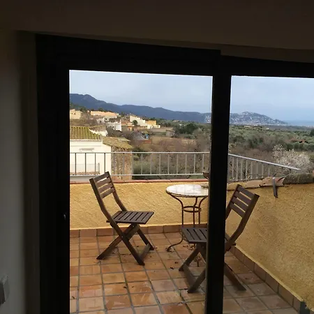 Country house El Cau De Palau Saverdera